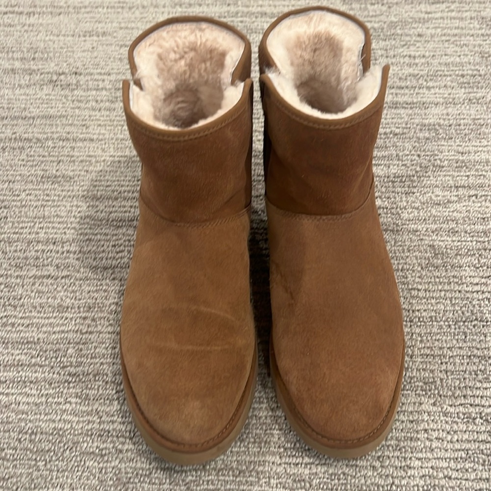 Women’s Ugg boots!!